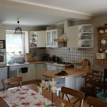 Dom Nad Jeziorem Kuznia * Lakie (Zlotow)