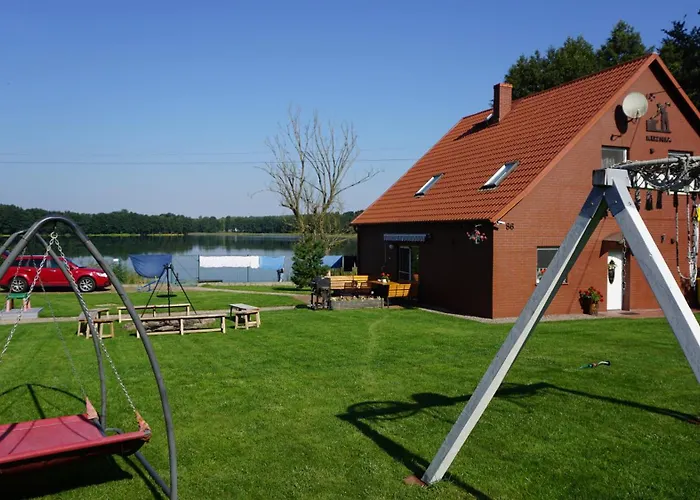 Dom Nad Jeziorem Kuźnia Willa