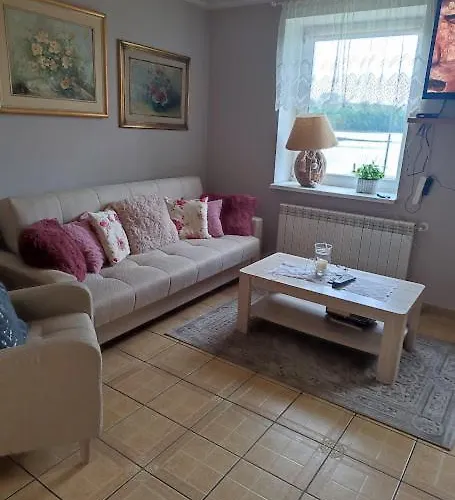 Willa Dom Nad Jeziorem Kuźnia