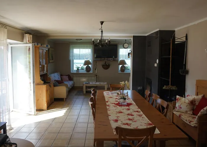 Dom Nad Jeziorem Kuźnia Willa