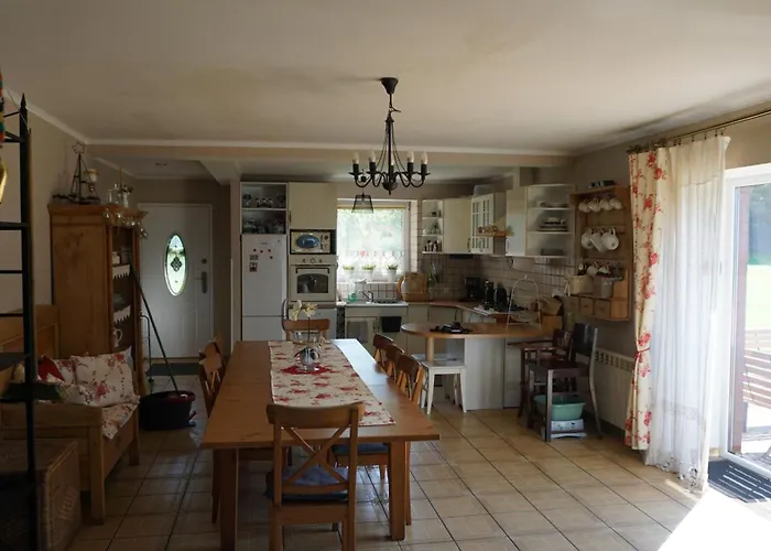 Dom Nad Jeziorem Kuźnia Lakie (Zlotow)