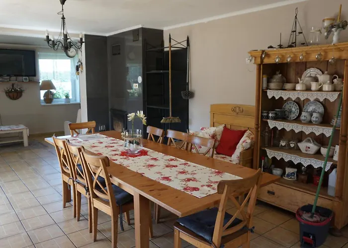 Dom Nad Jeziorem Kuźnia Lakie (Zlotow)