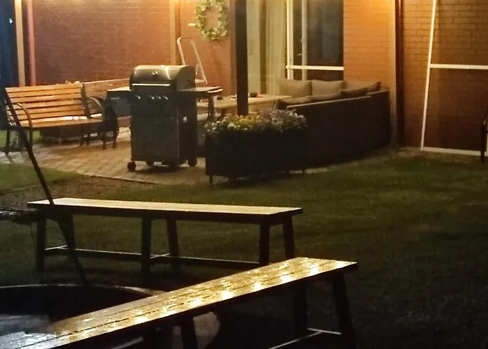 Dom Nad Jeziorem Kuźnia Willa *